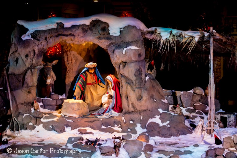 photograph winter nativity scene Mary Joseph baby Jesus