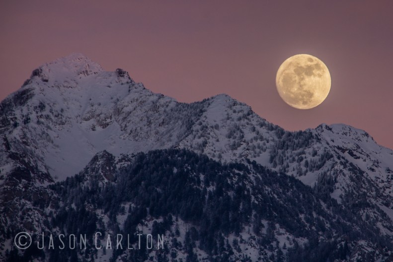 photo moon rise sunset mountains snow winter Utah
