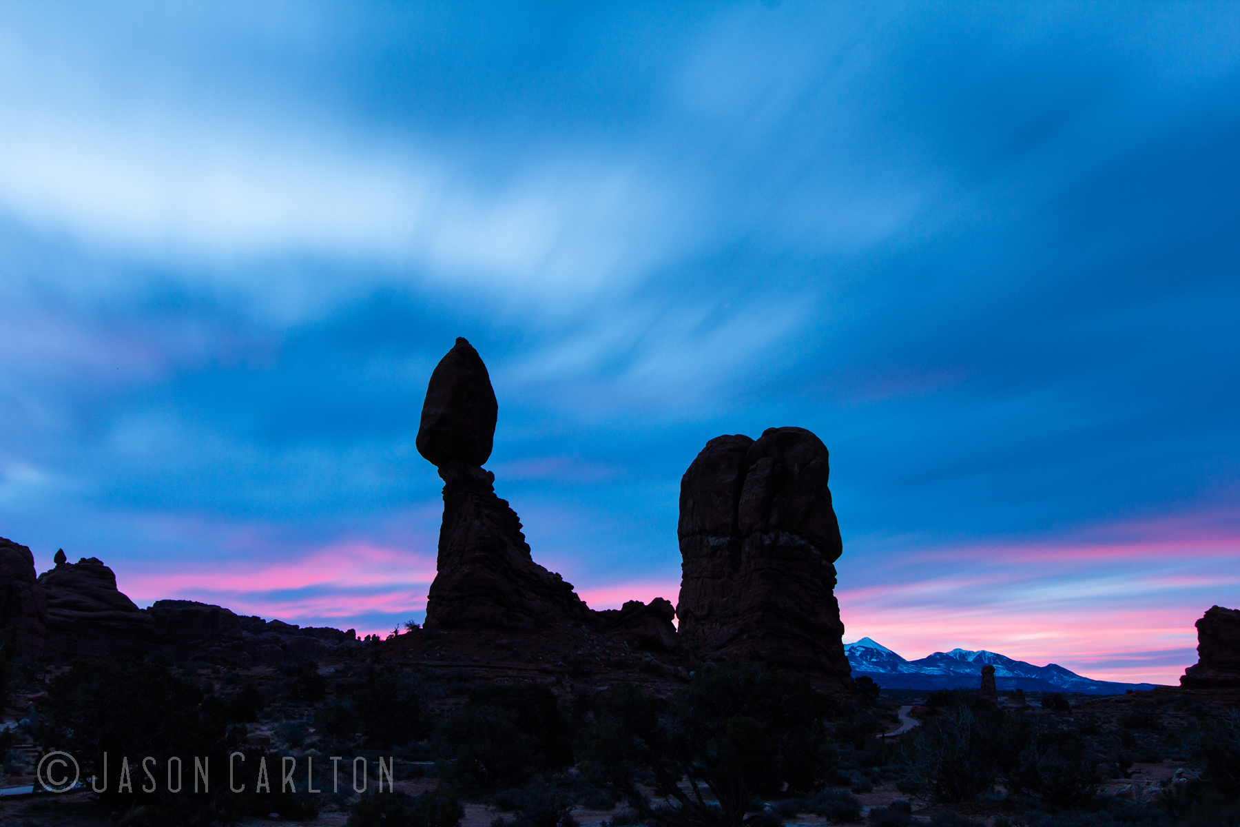 Capturing sunrise at Balanced Rock – Carltonaut
